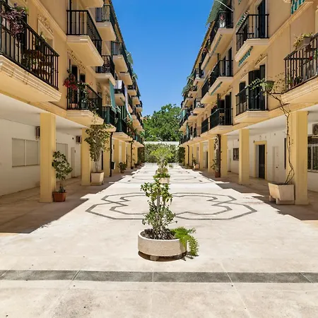 Stunning In Historic Center By Costarentals - Mal05 Apartment Málaga